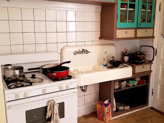 5th image of 4700 N Wolcott Ave #2