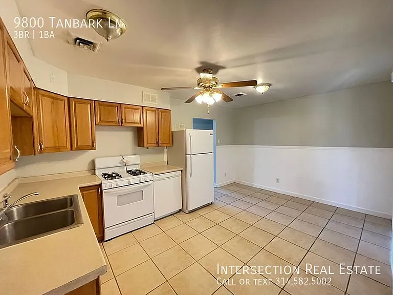 9800 Tanbark Ln — Photo 8