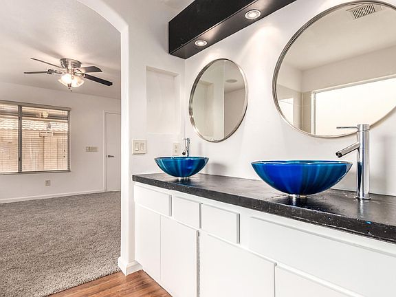 4th image of 4806 W Kerry Ln