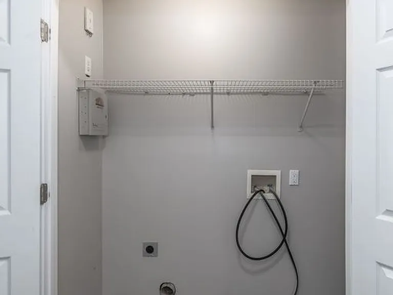 Wendover Ridge Apartments — Photo 38