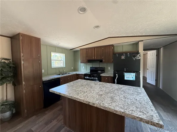 549 W West Kuhns Ln, Lecanto, FL 34461