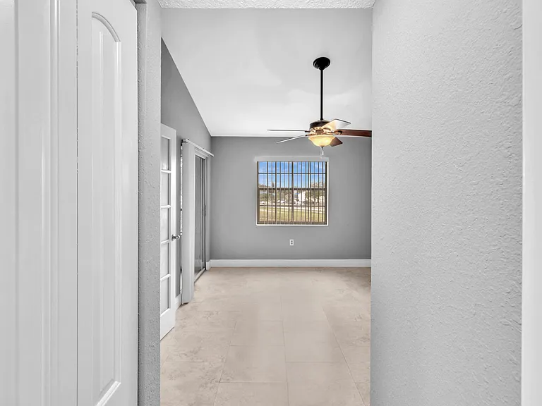 2881 N Oakland Forest Dr #307 — Photo 39