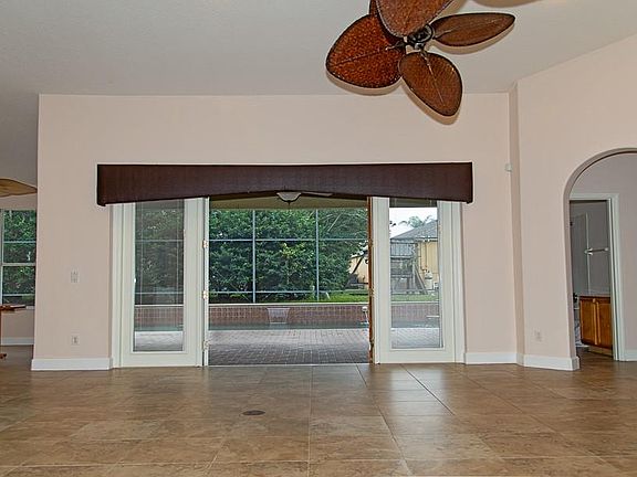 2nd image of 10036 Chatham Oaks Ct