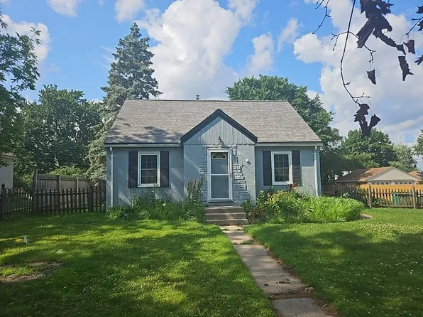 6400 Lombardy Ln, Crystal, MN 55428