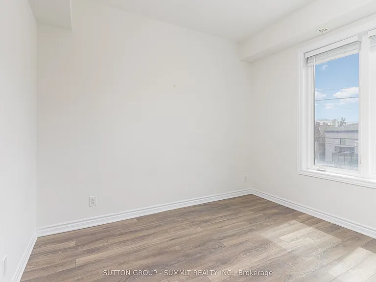 3580 Lake Shore Blvd W #16 — Photo 12