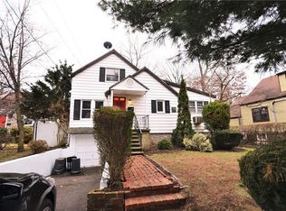 1116 Midland Ave, Bronxville, NY 10708