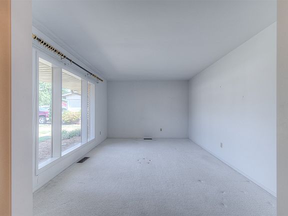 5th image of 5349 S 74th East Ave