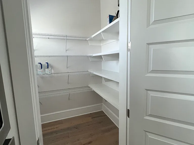 11 E Crabbing Hole Ln — Photo 36