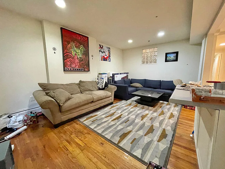 1035 Washington St #LL — Photo 5