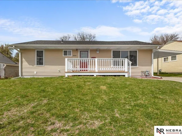 3210 S 40th St, Omaha, NE 68105