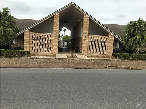 700 W Fern Ave Photo 1