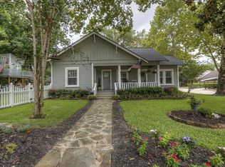 617 3rd St, Humble, TX 77338