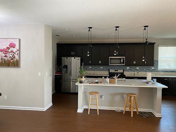 4th image of 208 Cypress Banks Drive