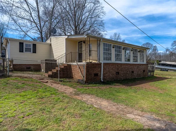 753 Pistol Club Rd, Easley, SC 29640