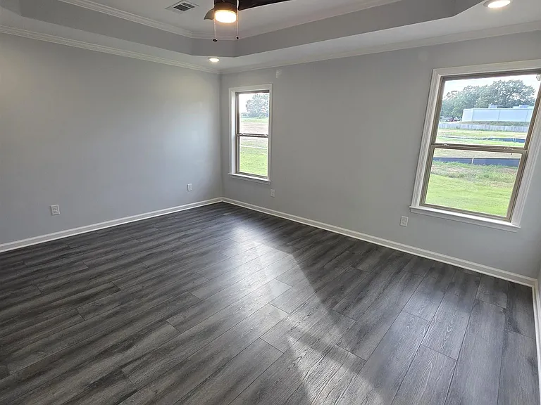 26 Grandstand Dr — Photo 8