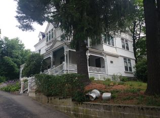 32 Sigourney St, Jamaica Plain, MA 02130