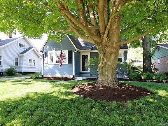 3rd image of 412 Winden Ave