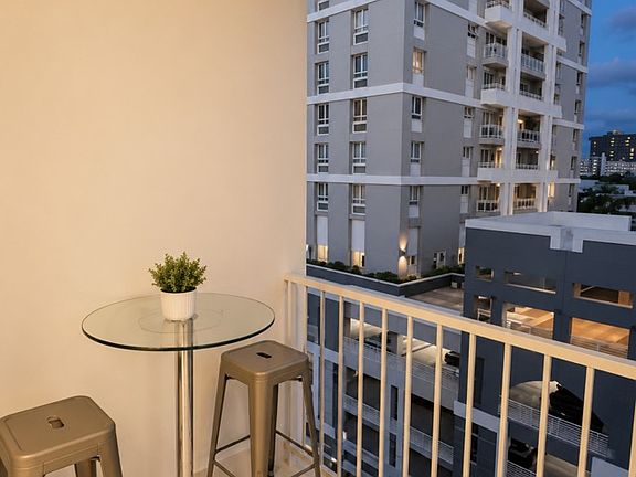 4th image of Condominio Villamil 306 | Santurce #|