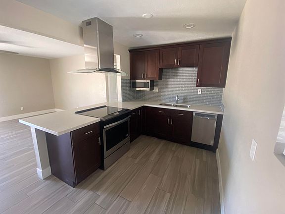 4th image of 7305 E Belleview St APT 4