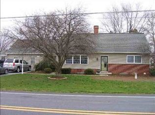 521 Graystone Rd, Manheim, PA 17545