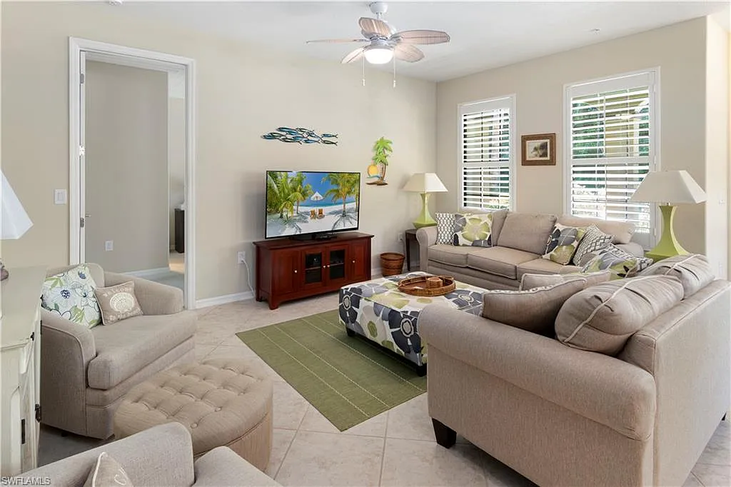2 bed, 2.0 bath, 1225 sqft, $7,000 — Photo 3