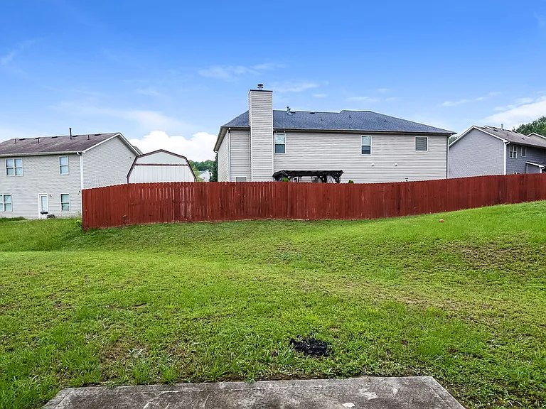 191 Camellia Way — Photo 17