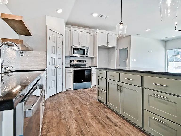65 N Bibury Ln — Photo 8