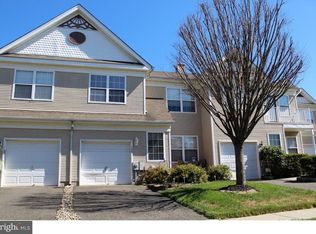 108 Tattersall Dr, Burlington, NJ 08016