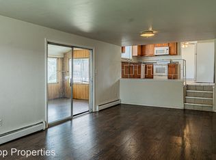 696 S Glencoe St, Denver, CO 80246