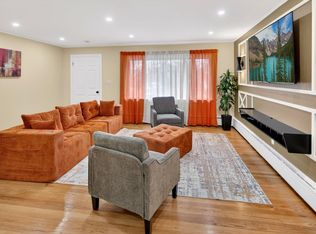 44 Fullerton St #1, Albany, NY 12209