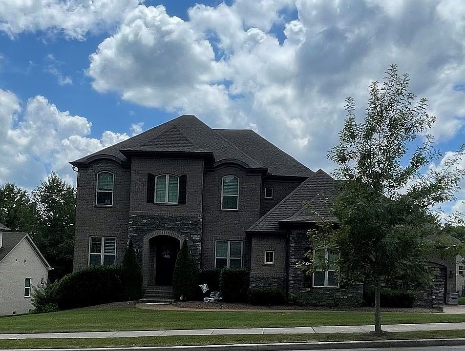 1st image of 2237 Georgian Cir