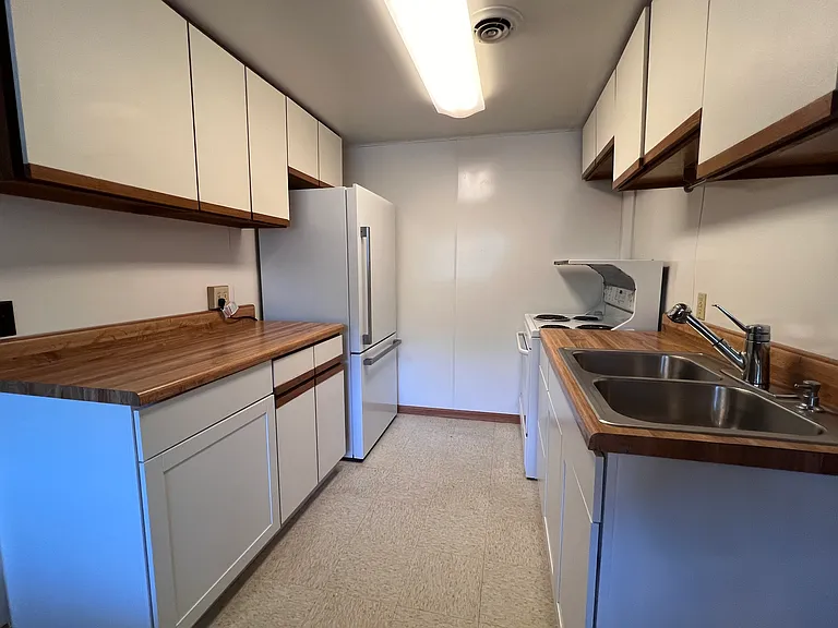 4101 Mountain View Mnr #B1 — Photo 6
