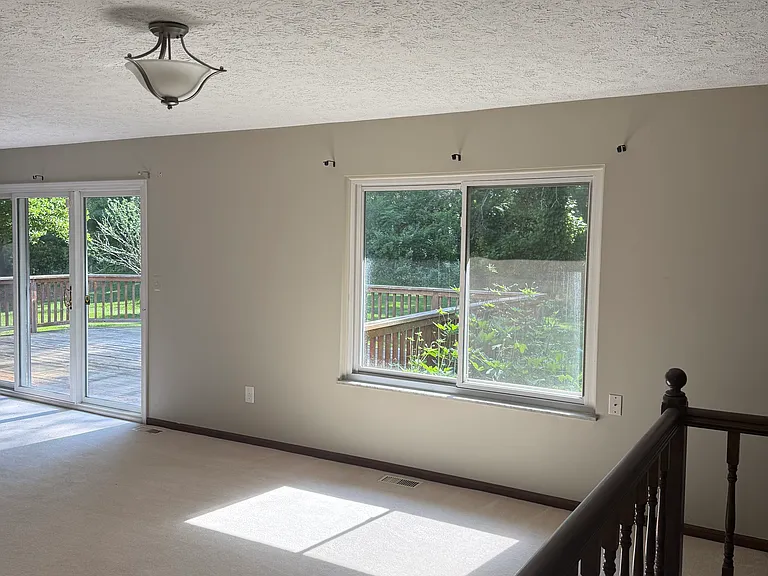 5050 Winewood Ln — Photo 5