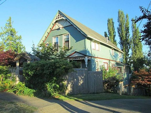 South Hill Victorian!