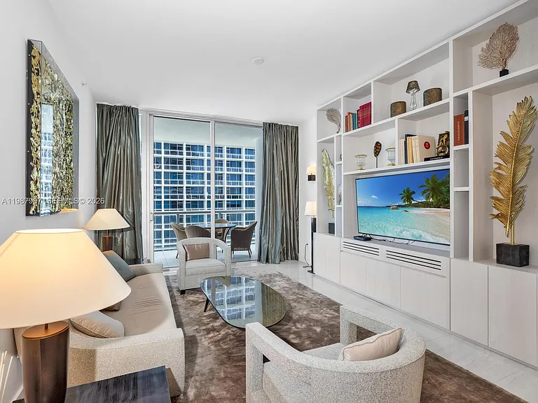 6799 Collins Ave #501 — Photo 2