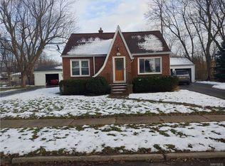 21 Randolph St, Lancaster, NY 14086