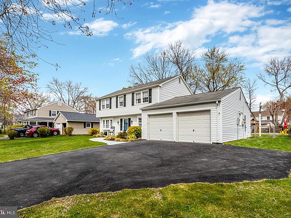 2nd image of 4203 Mellwood Ln