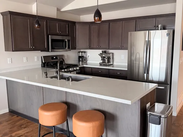 11381 Grand Canyon Loop, Eagle River, AK 99577