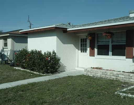 1st image of 3816 Heather Dr E