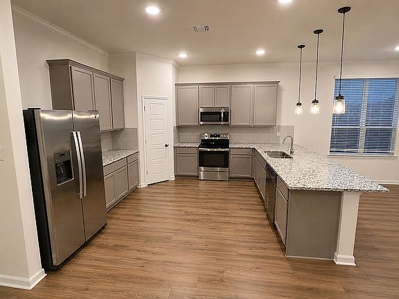 5th image of 713 Nancy Olivia Cir