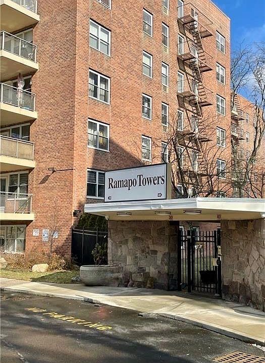 1st image of 30 S Cole Avenue #6L