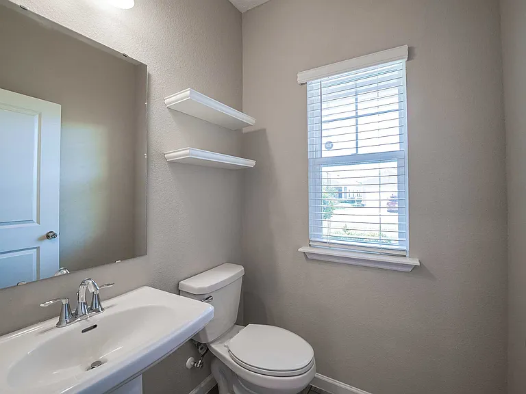 3935 Bloomfield Ct — Photo 11