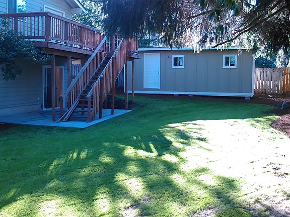 3rd image of 3805 SE Buckingham Dr