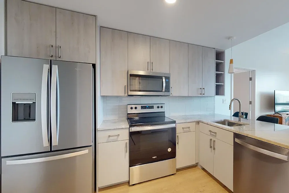 2 bed, 99999 sqft, $4,800 — Photo 2