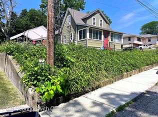 538 Bird St, Elgin, IL 60123