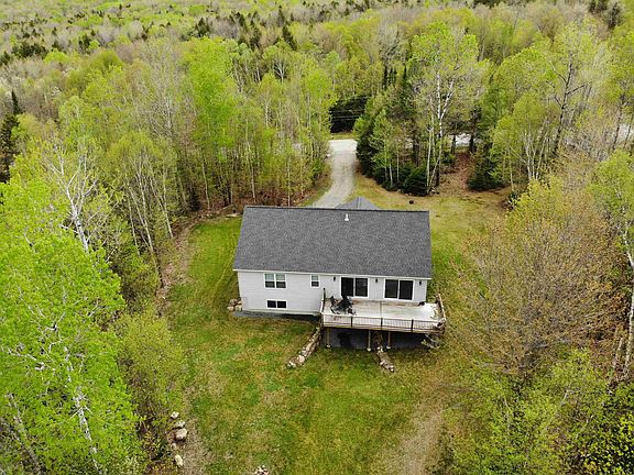 5th image of 8 Mount Carter Drive