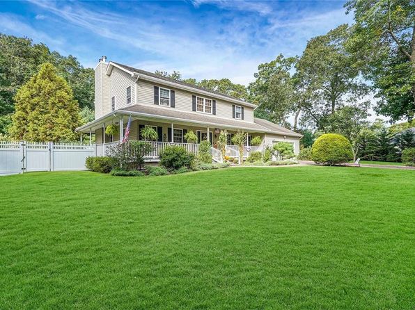 64 Beachfern Rd