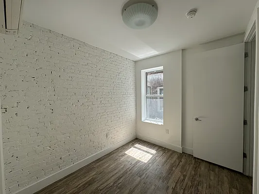 Rented by Pear NYC LLC | media 23