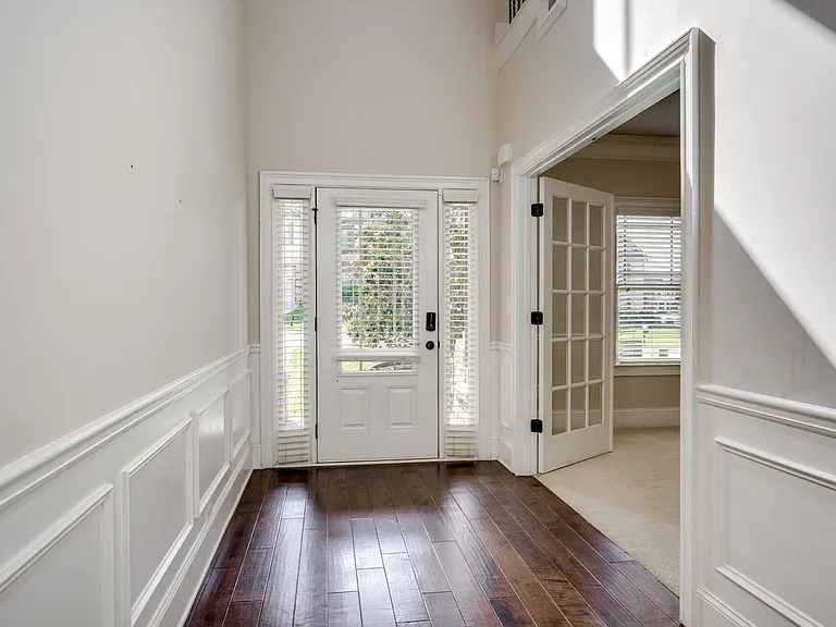 542 Oconee Cir — Photo 3