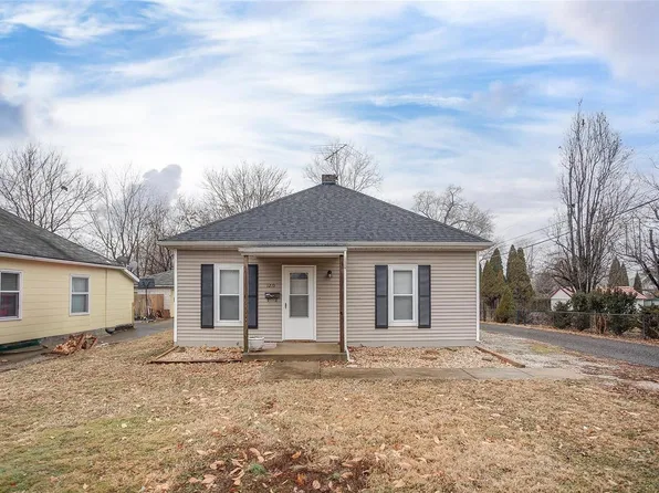 1219 State St, Collinsville, IL 62234